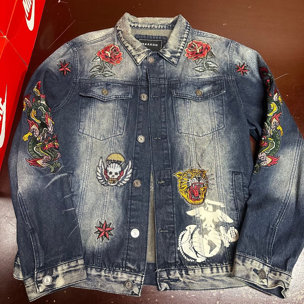 Reason Mens Blue Embroidered Pockets Long Sleeve Denim Trucker Jacket Size Large